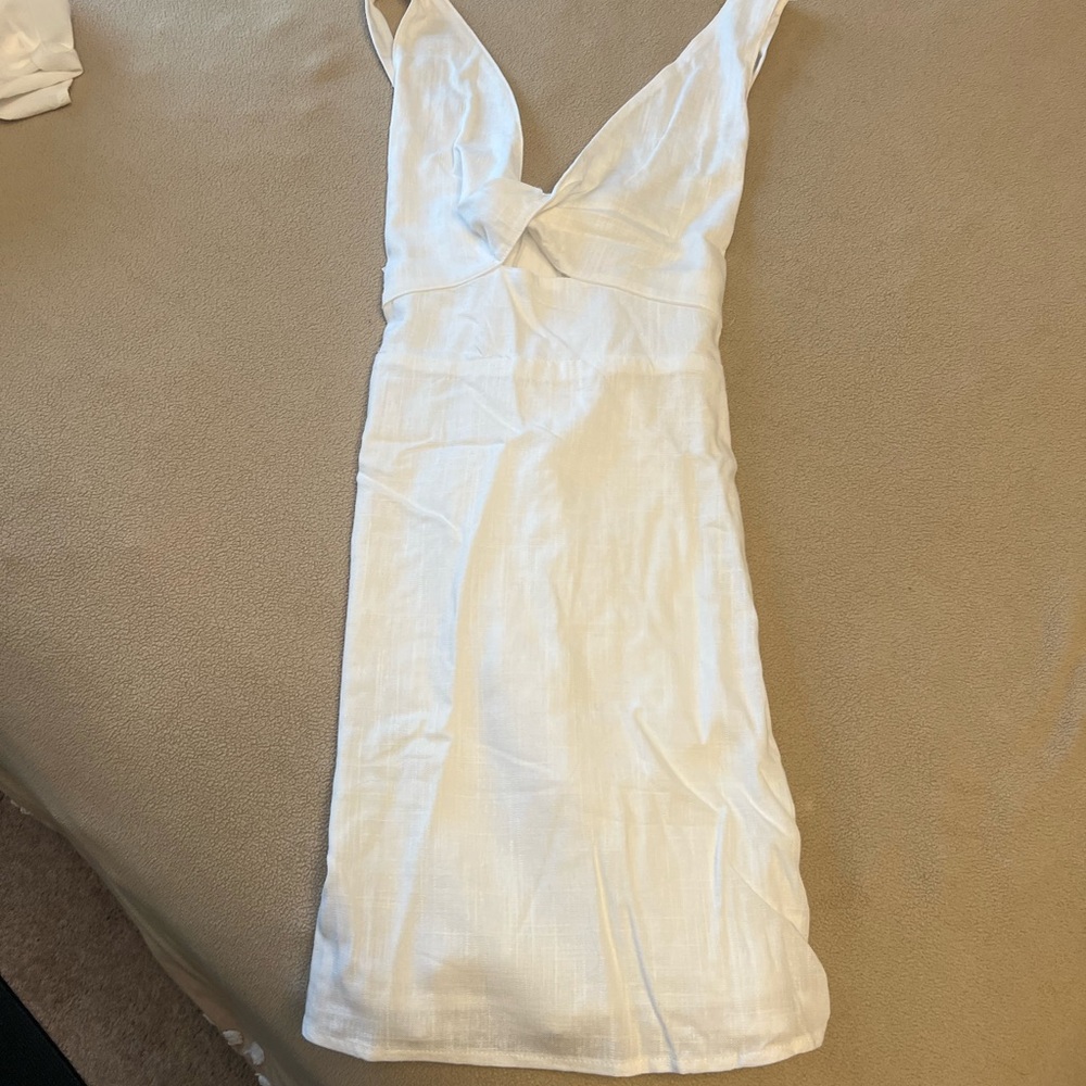 Francesca's Collections Elegant White Backless Dress